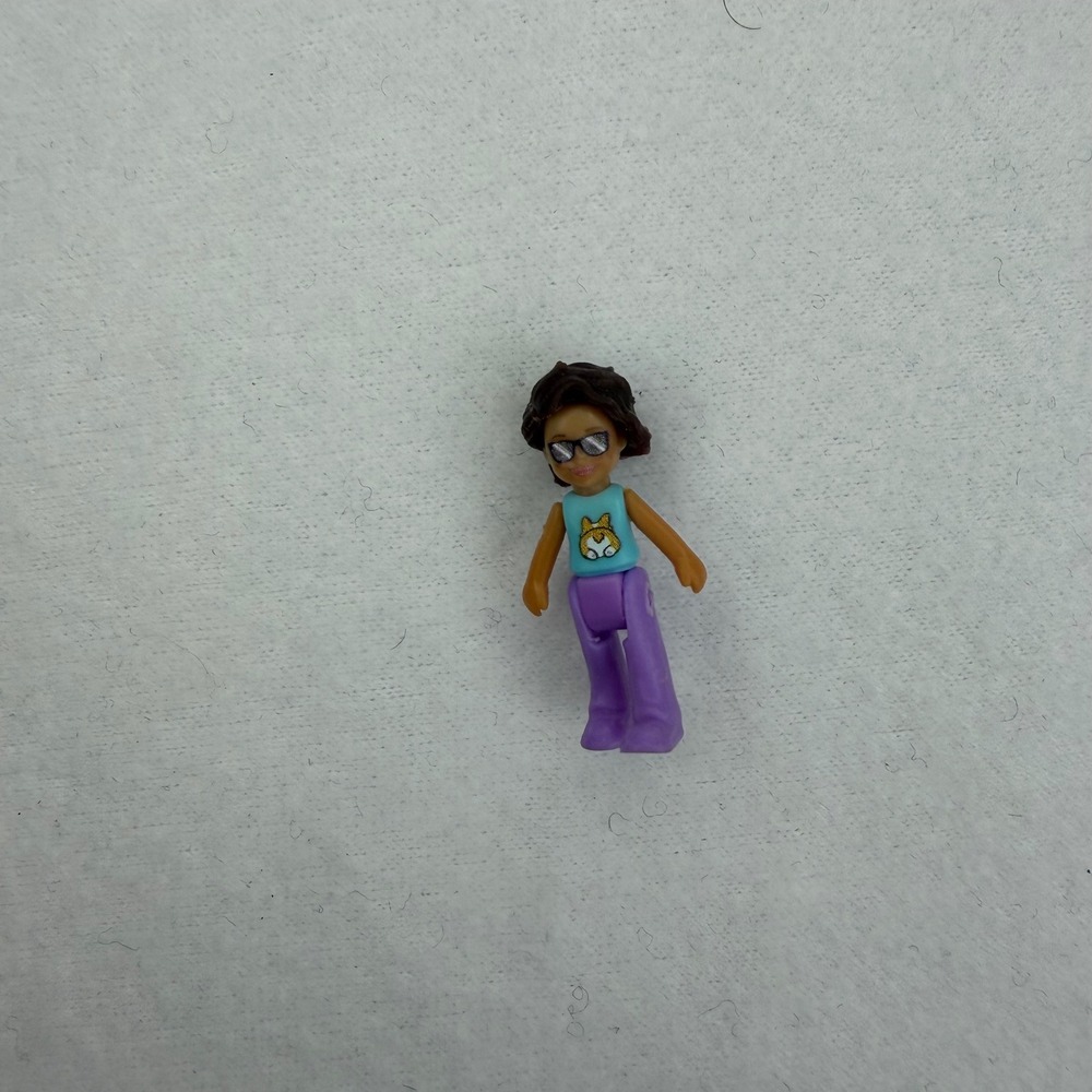 Polly Pocket Rainbow Funland Mermaid Cove with Doll - Picture 9 of 10